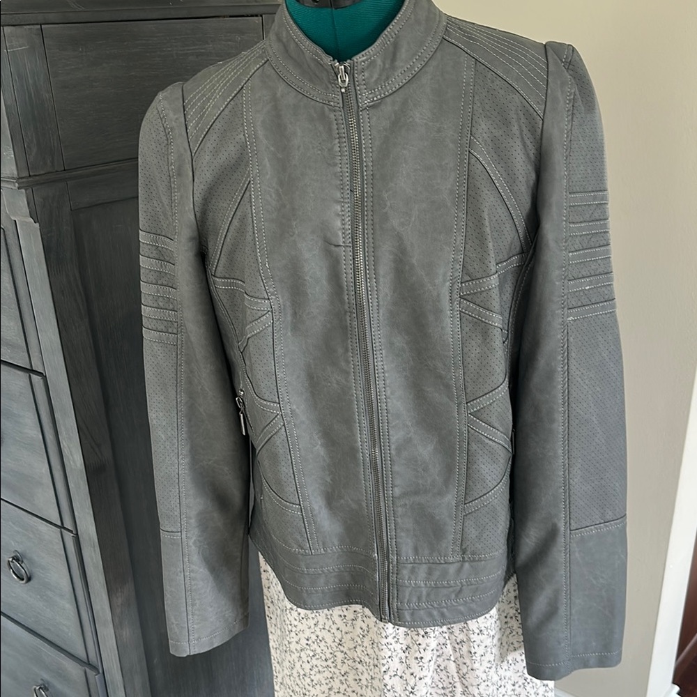 Gray Faux Leather Jacket with Stand-Up Collar and Slim Fit